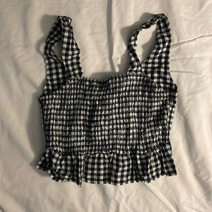 ☘️American eagle checkered tie back cropped top
